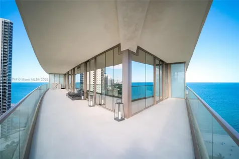 18975 Collins Avenue Sunny Isles Beach FL 33160