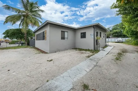 740 135 Street North Miami FL 33168