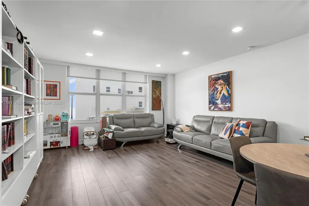 5001 Collins Avenue Miami Beach FL 33140