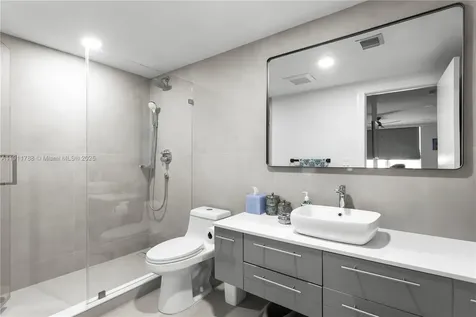 5001 Collins Avenue Miami Beach FL 33140