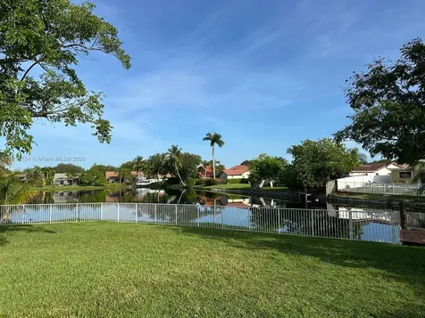 10563 NW 4th Street Plantation FL 33324