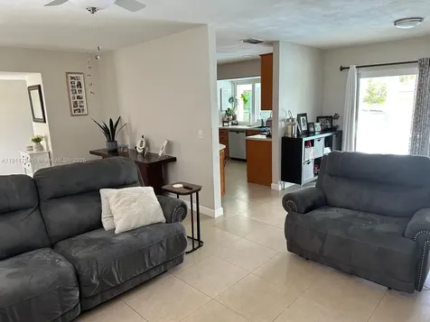 10563 NW 4th Street Plantation FL 33324