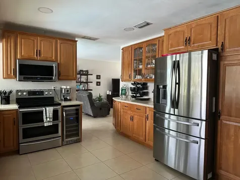 10563 NW 4th Street Plantation FL 33324