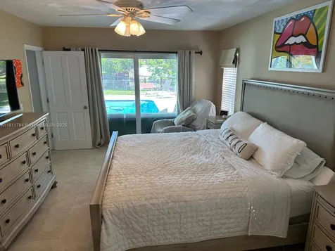 10563 NW 4th Street Plantation FL 33324