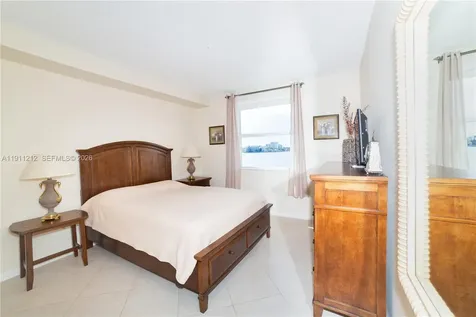17150 N Bay Road Sunny Isles Beach FL 33160