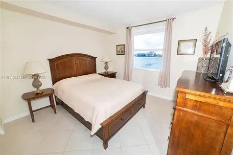 17150 N Bay Road Sunny Isles Beach FL 33160