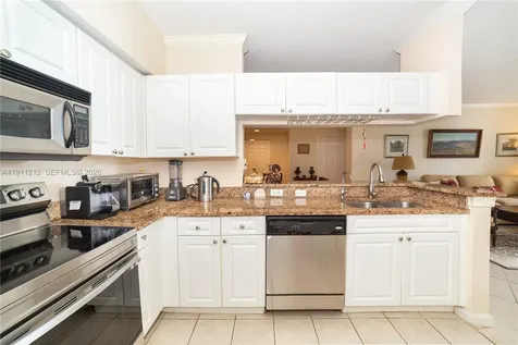 17150 N Bay Road Sunny Isles Beach FL 33160
