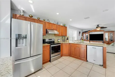 8117 Pelican Harbour Drive Lake Worth FL 33467