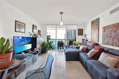 31 SE 5th Street Miami FL 33131