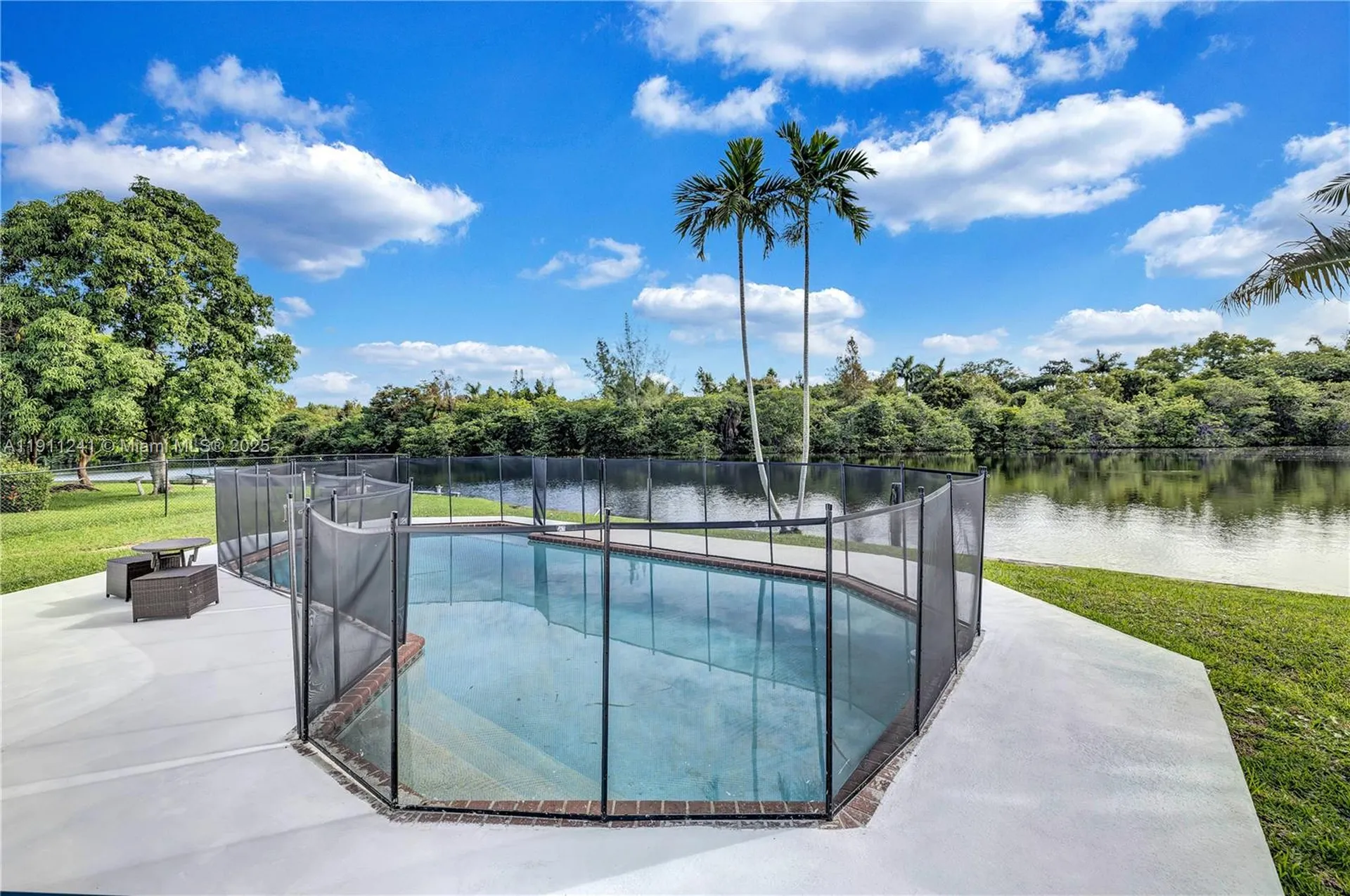 217 N 31st Avenue Hollywood FL 33021