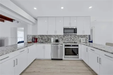 217 N 31st Avenue Hollywood FL 33021