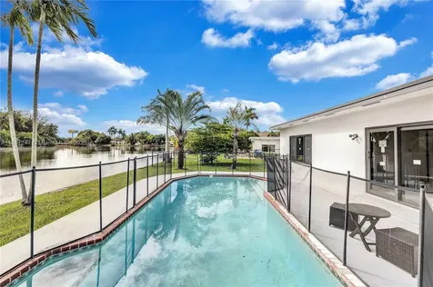 217 N 31st Avenue Hollywood FL 33021