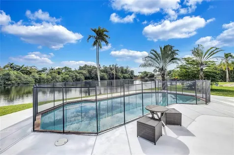 217 N 31st Avenue Hollywood FL 33021