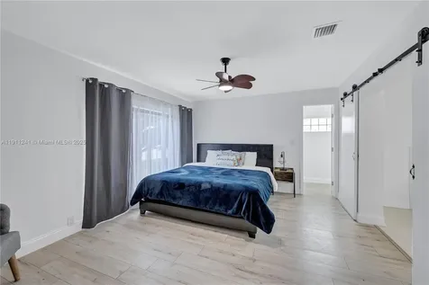 217 N 31st Avenue Hollywood FL 33021