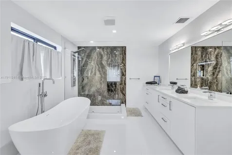 217 N 31st Avenue Hollywood FL 33021