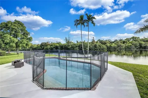 217 N 31st Avenue Hollywood FL 33021