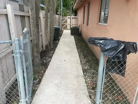 14604 SW 60th Terrace Miami FL 33183