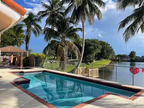 14604 SW 60th Terrace Miami FL 33183