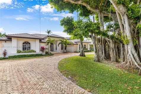 7250 SW 99th Street Pinecrest FL 33156