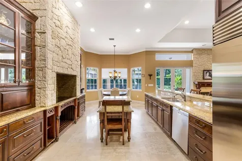 7250 SW 99th Street Pinecrest FL 33156