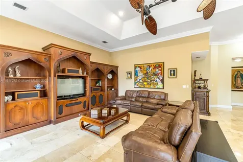 7250 SW 99th Street Pinecrest FL 33156