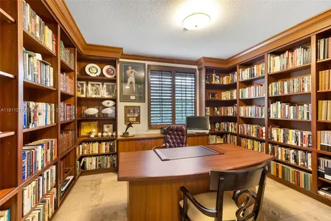 7250 SW 99th Street Pinecrest FL 33156