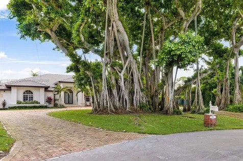 7250 SW 99th Street Pinecrest FL 33156