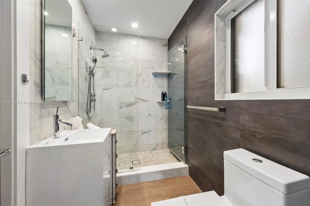 1319 Seminole Drive Fort Lauderdale FL 33304