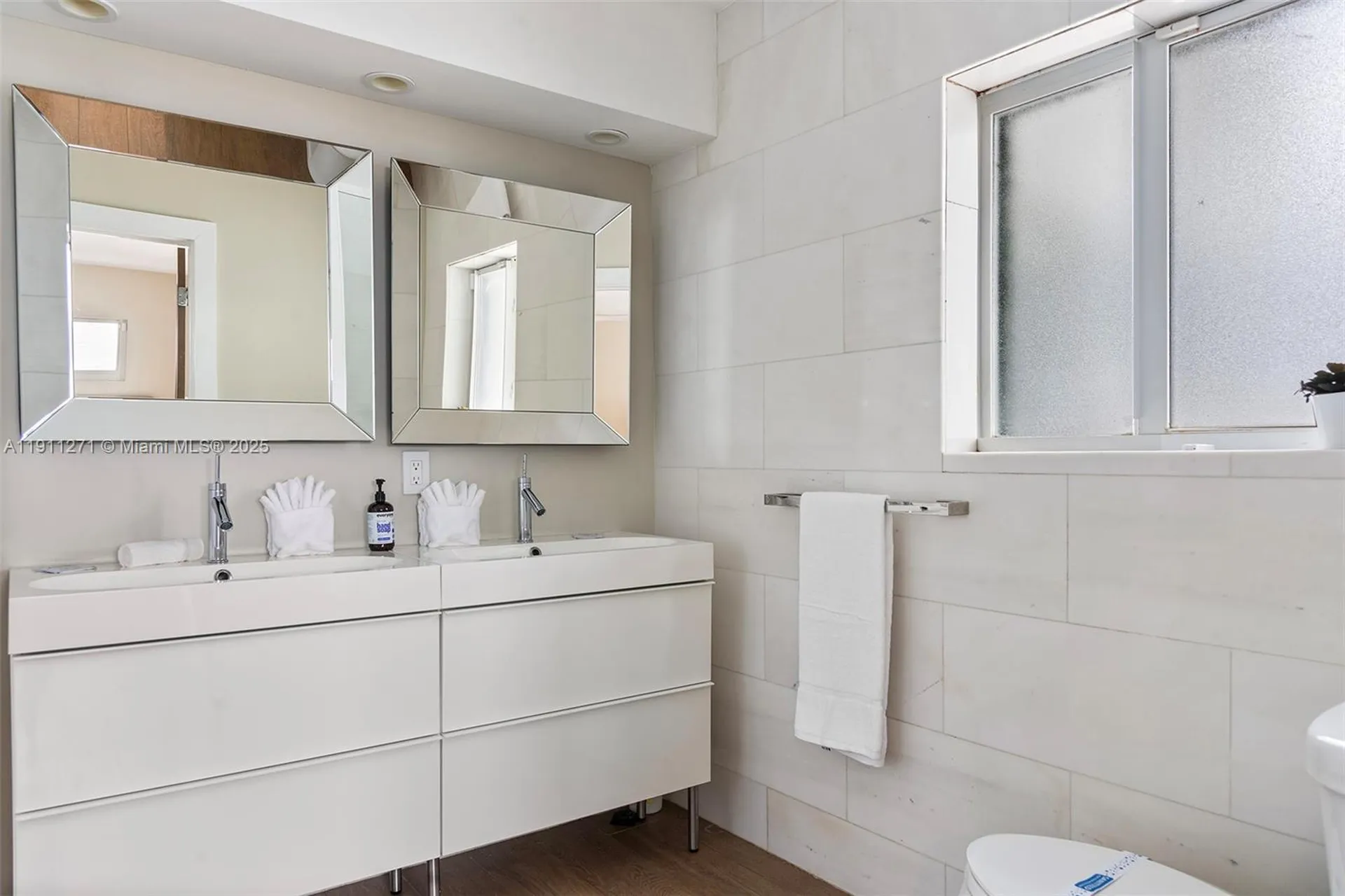 1319 Seminole Drive Fort Lauderdale FL 33304