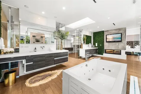 1319 Seminole Drive Fort Lauderdale FL 33304