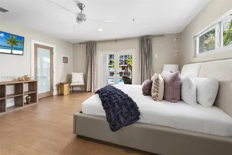 1319 Seminole Drive Fort Lauderdale FL 33304