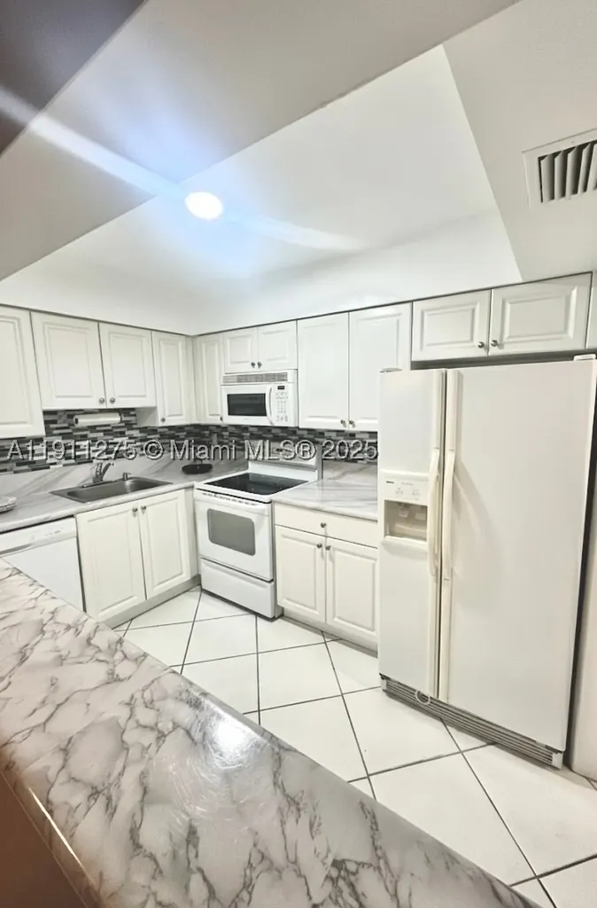 4158 Inverrary Drive Lauderhill FL 33319