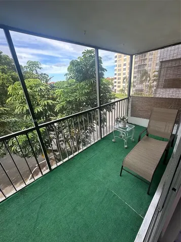 4158 Inverrary Drive Lauderhill FL 33319