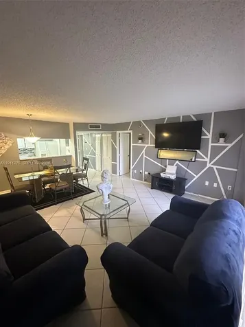 4158 Inverrary Drive Lauderhill FL 33319