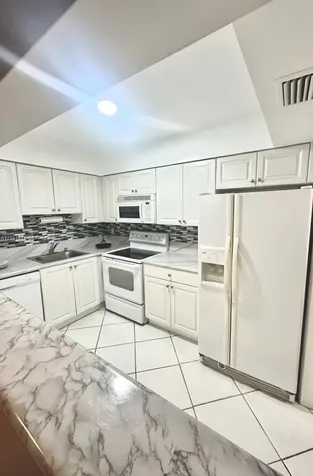 4158 Inverrary Drive Lauderhill FL 33319