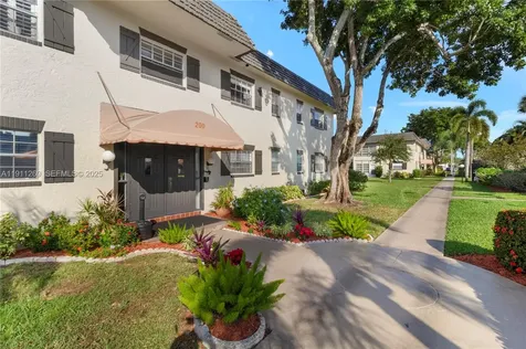 5661 SW 2nd Court Margate FL 33068