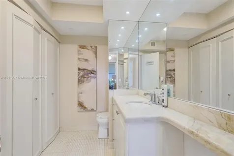 20281 E Country Club Drive Aventura FL 33180