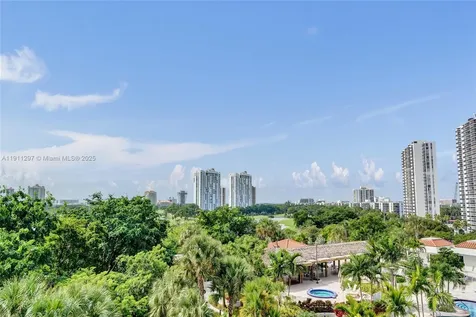 20281 E Country Club Drive Aventura FL 33180