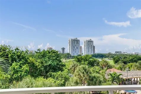 20281 E Country Club Drive Aventura FL 33180