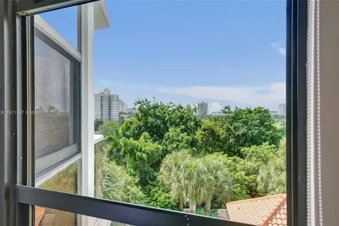 20281 E Country Club Drive Aventura FL 33180