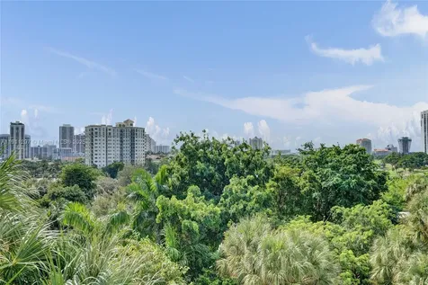 20281 E Country Club Drive Aventura FL 33180