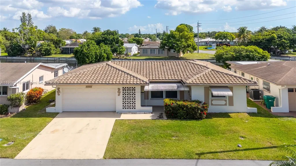 6102 NW 68th Terrace Tamarac FL 33321