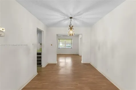 6102 NW 68th Terrace Tamarac FL 33321