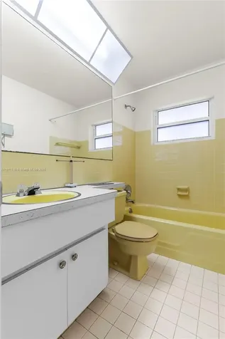 6102 NW 68th Terrace Tamarac FL 33321