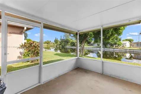 6102 NW 68th Terrace Tamarac FL 33321
