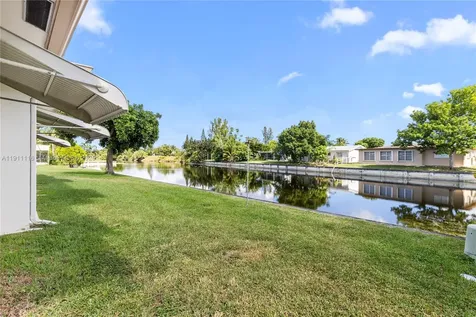 6102 NW 68th Terrace Tamarac FL 33321