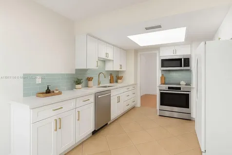 6102 NW 68th Terrace Tamarac FL 33321