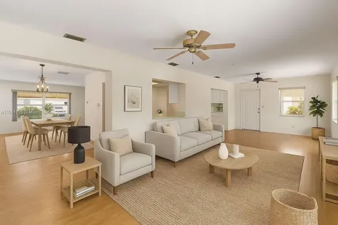 6102 NW 68th Terrace Tamarac FL 33321
