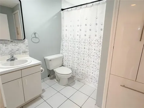 3057 NW 101st Street Miami FL 33147