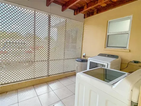 3057 NW 101st Street Miami FL 33147